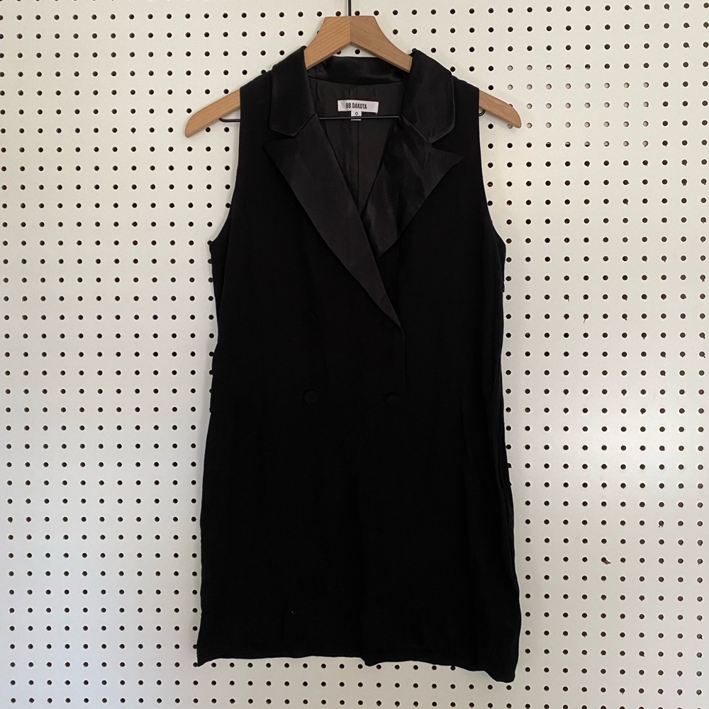 BB Dakota Tuxedo Style Black Mini Dress